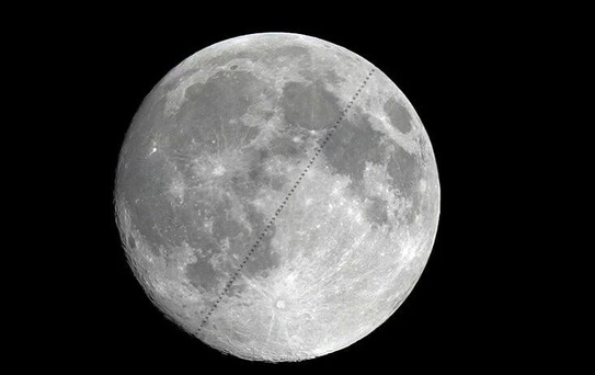 Çin'in Chang'e-7 Görevi için Roket Hainan'a Ulaştı