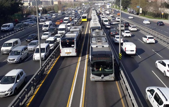 Metrobüs yarın FSM Köprüsü'nü kullanacak