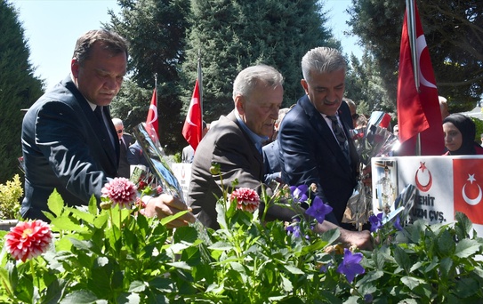 Şehit Ufuk Baysan kabri başında anıldı
