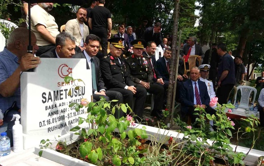 Samet Uslu 10. yılında kabri başında anıldı