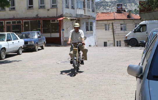 50 Yıldır Aynı Motosikletle Geziyor