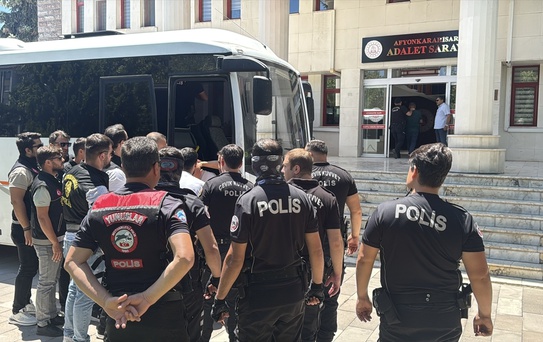 Afyonkarahisar'da Silahlı Kavga: 1 Ölü, 10 Tutuklu