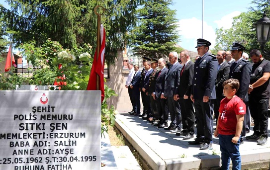 Oltu'da 15 Temmuz Şehitleri Dualarla Anıldı