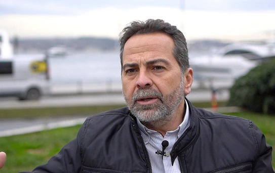 Nasuh Mahruki hakkında '15 Temmuz' paylaşımı nedeniyle gözaltı kararı
