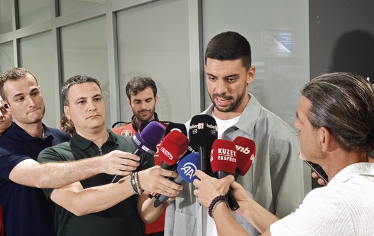 Cenk Özkaçar Trabzonspor'a Geldi
