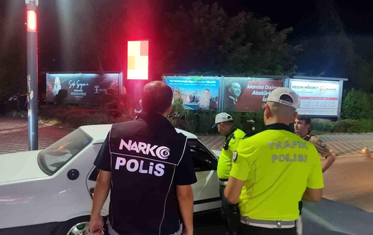 Manisa'da Narkotik Operasyonu: 15.956 İçimlik Uyuşturucu Ele Geçirildi