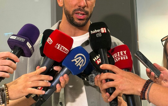 Trabzonspor Cenk Özkacar'ı Transfer Etti