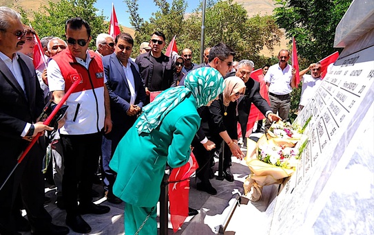 Sündüz Yaylası'nda 33 yıl önce katledilen 24 kişi anıldı
