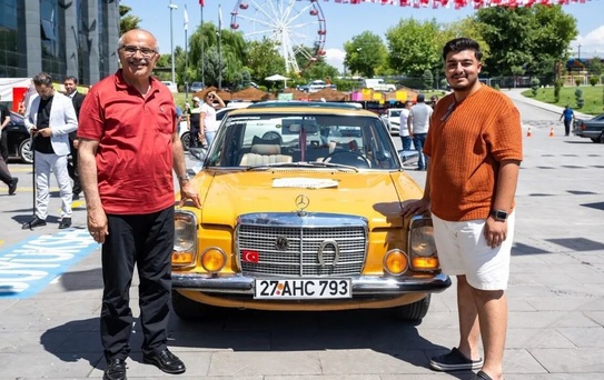 Malatya'da Klasik Mercedes Buluşması Coşkusu