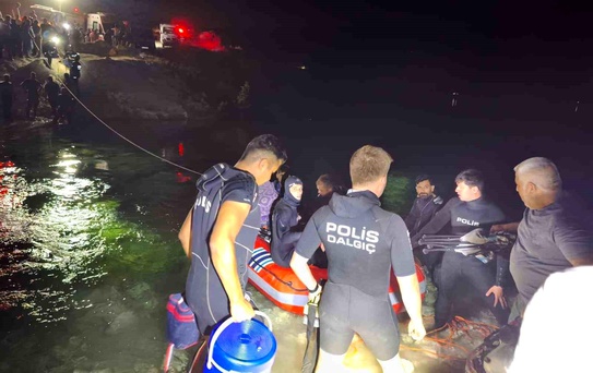 Fırat Nehri'nde Mahsur Kalan 26 Kişi Kurtarıldı