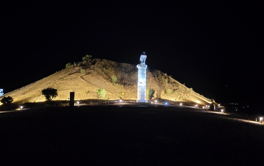 Karakuş Tümülüsü Gece Aydınlatmasıyla Ziyarete Açıldı