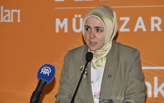 Kadın Liderlik Akademisi'nde Münazara Kulübü Kapanışı