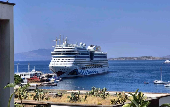 Bodrum'a 2.761 Yolcu Taşıyan 3 Gemi Geldi