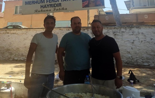 Ferdi Tayfur Anısına Hayır Yemeği