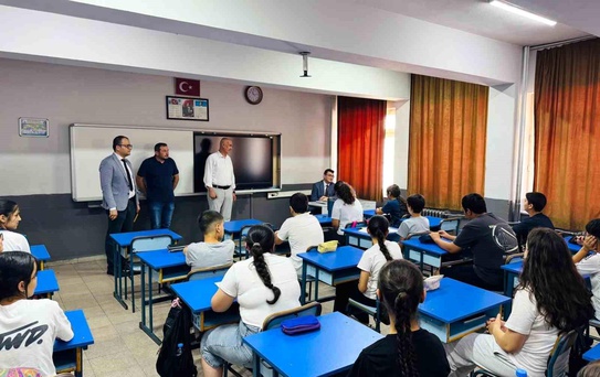 Kaymakam Sözen, Yaz Dönemi Kurslarını Ziyaret Etti