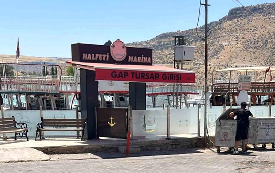 Halfeti'de Tekne Ucreti Kavgası: 3 Yaralı