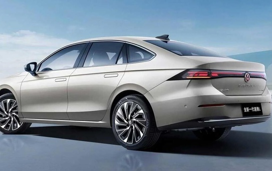 Volkswagen Bora Yeniden Sahneye Çıkıyor