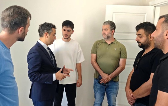 Defne Kaymakamı Deprem Konutlarını İnceledi