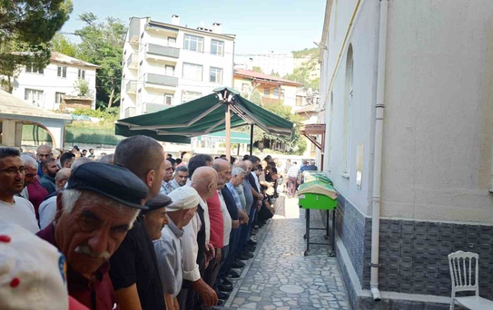 Ardanuç'ta Trafik Kazası: 4 Kişi Hayatını Kaybetti