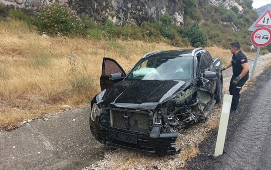 Ağlasun'da Trafik Kazası: 4 Yaralı