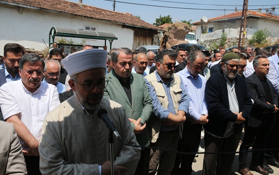 Ali Yalçın'ın Babası Son Yolculuğuna Uğurlandı