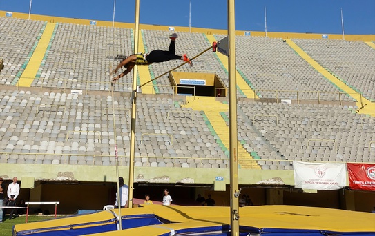 Atletizm Süper Ligi Finali İzmir'de Başladı