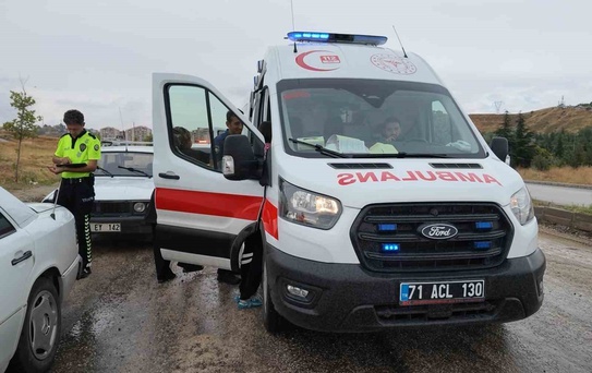 Kırıkkale'de Trafik Kazası: 3 Yaralı