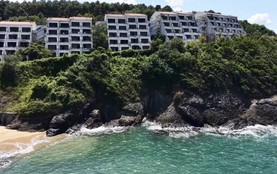 9 yıldır atıl haldeki Riva'daki otel yıkılıyor! Yerine ne yapılacağı belli oldu
