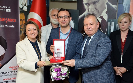 Mühendislikten Tiyatroya: Abdullah Özyurt'un Hikayesi