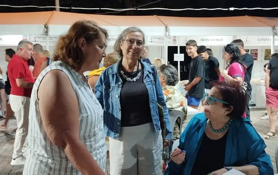 Buket Uzuner Ören 7. Kitap Fuarı'nda
