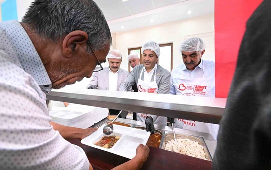 Başkan Akın'dan İvrindi'de toplu hizmet açılışı