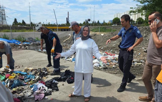 Altın dolu çantasını yol kenarına bırakıp evine çıktı, döndüğünde hayatının şokunu yaşadı