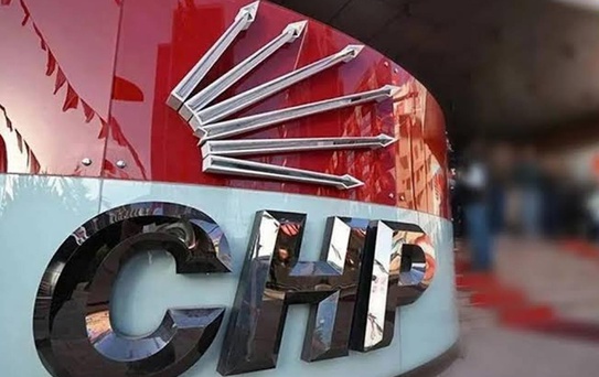 CHP'nin kalesi İzmir'de 24 belediye başkanı ve tüm ilçe örgütleri Yeni Parti'ye geçiyor