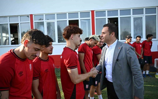 Başkan Akın’dan Balıkesirspor’a sezon öncesi moral ziyareti