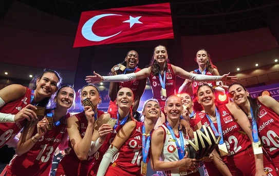 Malatya Büyükşehir Belediye Başkanı Sami Er’den Filenin Sultanları’na kutlama mesajı