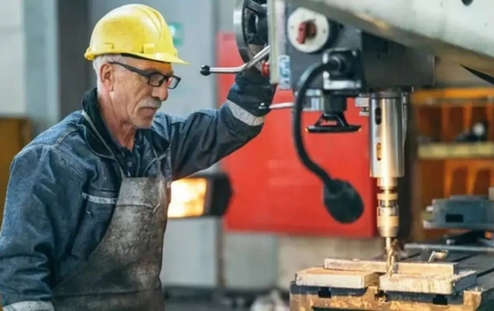 Porsche 9 Bin Çalışanını İşten Çıkaracak