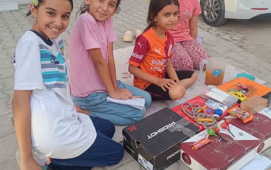 Küçük Kalpler Büyük Destek