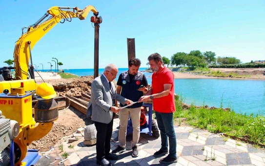 Kordon Park’ın iki etabını birbirine bağlayacak yaya köprüsünde çalışmalar sürüyor