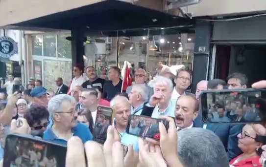 Kütahya'da CHP'li belediye başkanları ve bazı ilçe örgütleri YENİ Parti'ye geçti