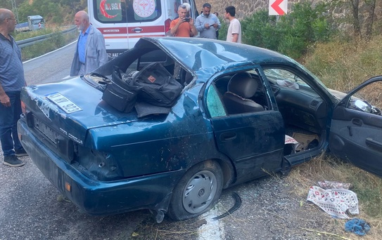 Tunceli'de Takla Atan Araçta 4 Yaralı