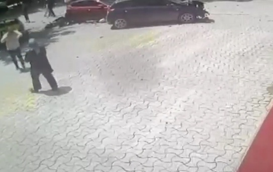 Anne-kızın ölümüne neden olan sürücü; taksisiyle kırmızı ışıkta geçip, 112 kilometre hızla çarpmış