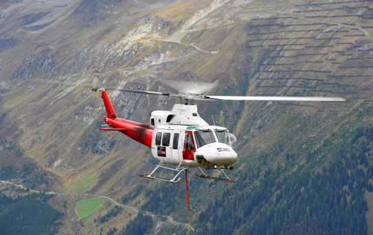 Üst düzey bürokratların da olduğu helikopter çakıldı! Kurtulan olmadı