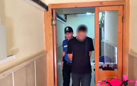 Adaletten kaçamayacak: Çocukları taciz edip yaşlı adamı döven saldırgan yeniden gözaltına alındı