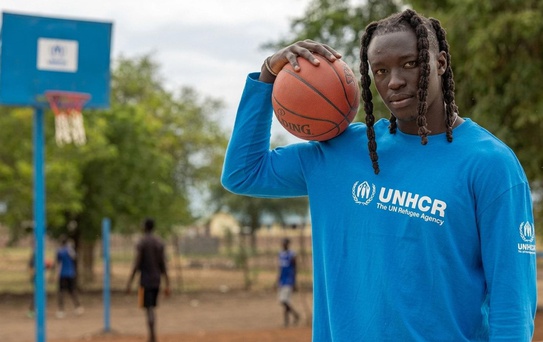 Mültecilikten NBA'ye uzanan örnek hayat