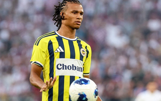 Nathan Ake Fenerbahçe taraftarını büyüledi