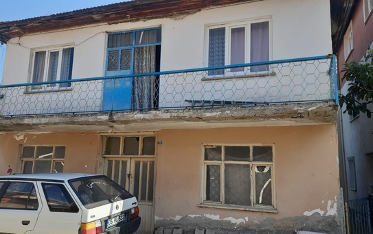 Yaşlı Kadının Ev Tahliyesi İddiası