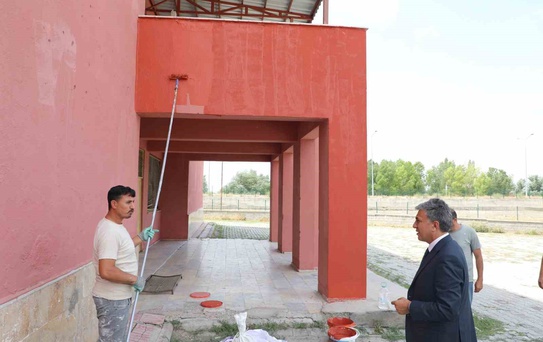 Çakan, yeni eğitim öğretim yılı hazırlıklarını ilçelerde inceledi