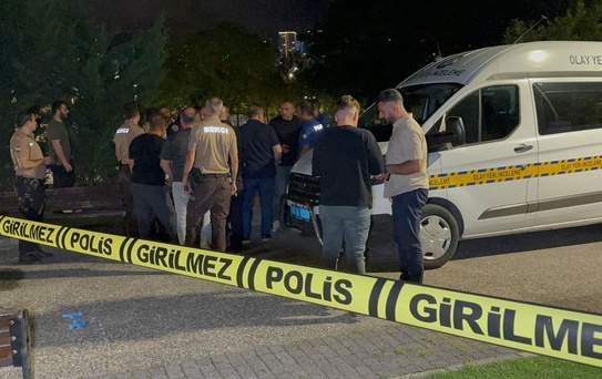 Emekli polis millet bahçesinde hayatına son verdi