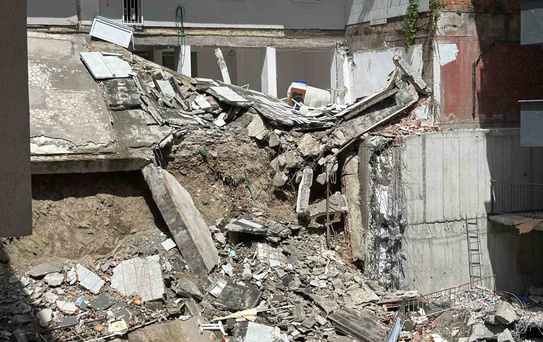 Kağıthane’de yıkım paniği: Apartman sakini: 'Deprem oluyor sandık'