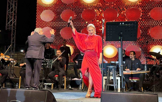 Muazzez Ersoy, Kayseri’de sahne aldı